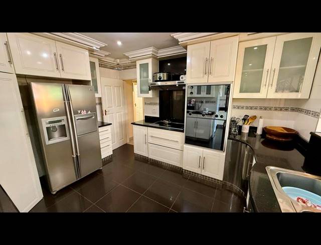 4 BEDROOM HOUSE FOR SALE IN MERRIVALE